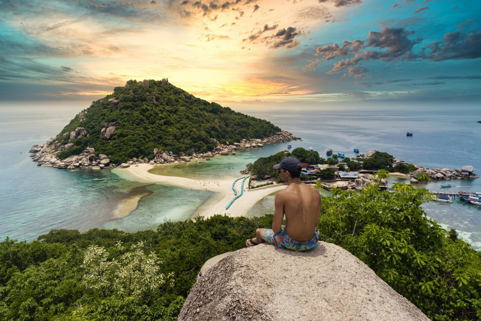 Best snorkeling spots in thailand: Koh Tao